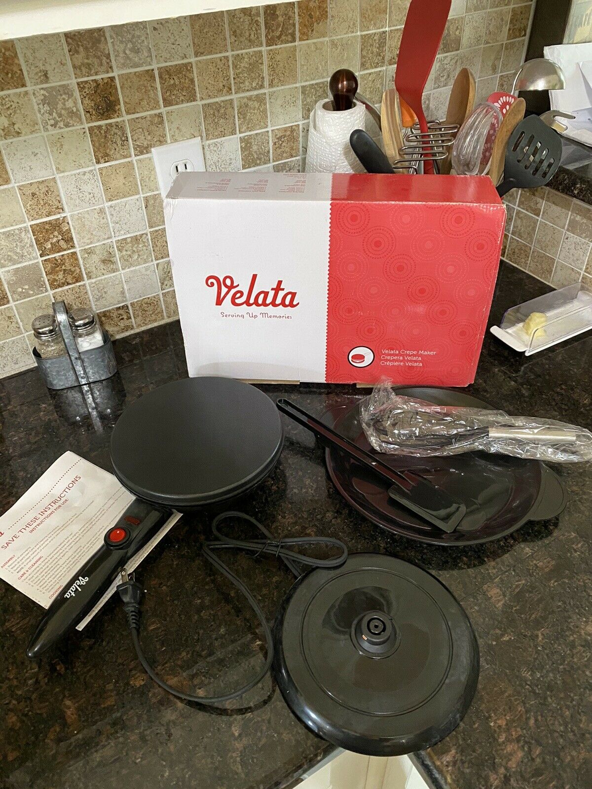 Velata Crepe Maker New In Open Box. Never Used. Sa501