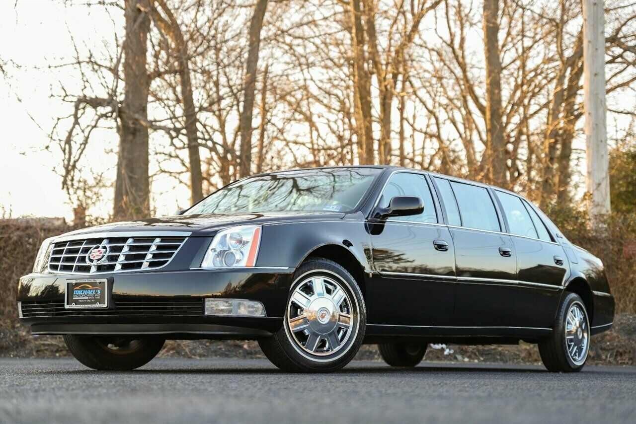 2008 Dts Limousine 2008 Cadillac Dts Limousine  Funeral 6 Door Limo Low Miles Mint Caddy