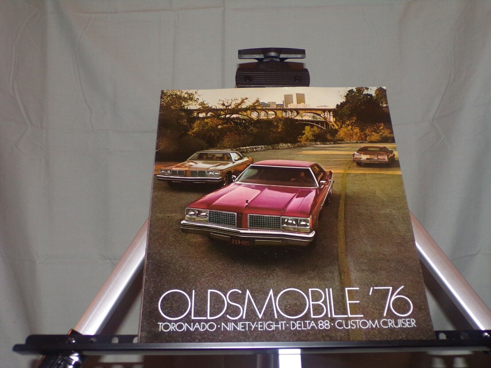 Original New Car Sales Brochure 1976 Oldsmobile All Models 98 88 Toronado Wagons
