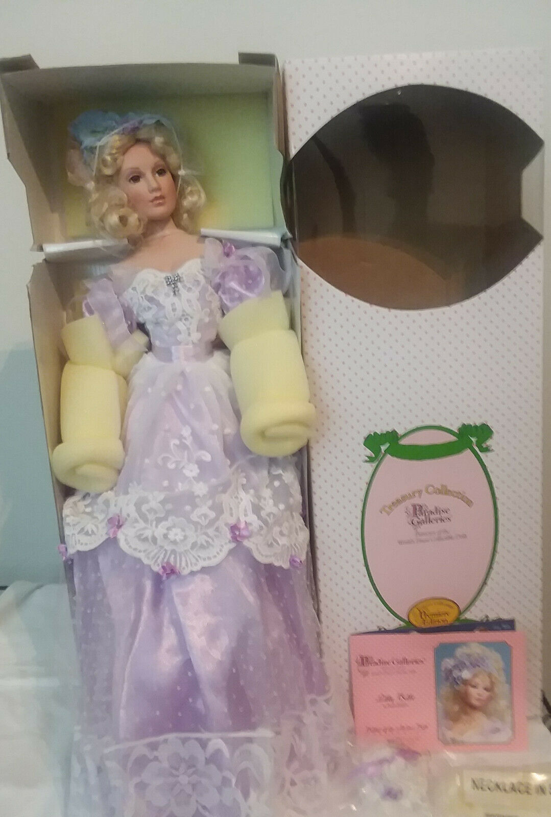 Paradise Galleries Lilly Belle Porcelain Doll By Donna Rubert-nib/nrfb