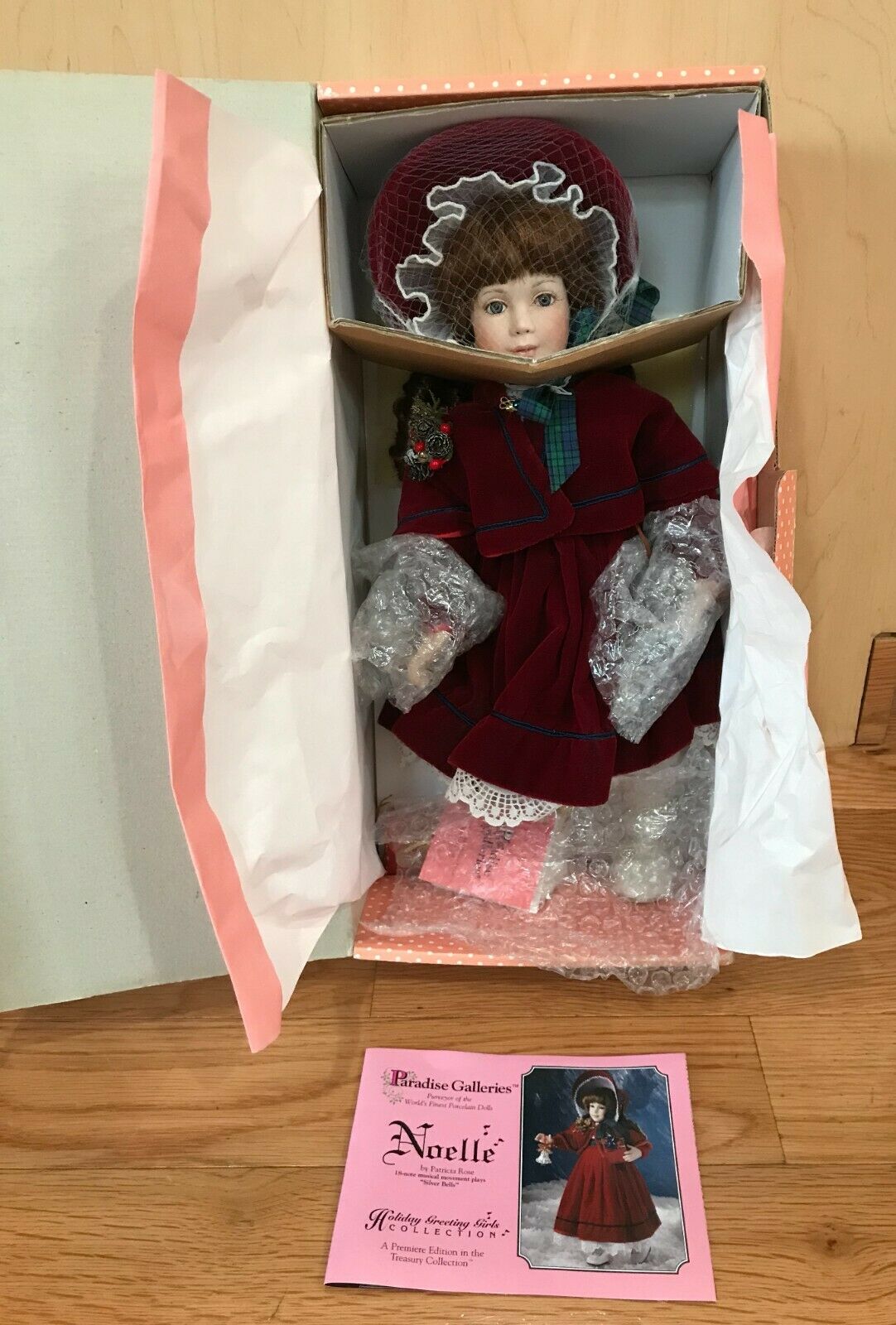 Paradise Galleries Treasury Collection Noelle Porcelain Doll Nib No Bell